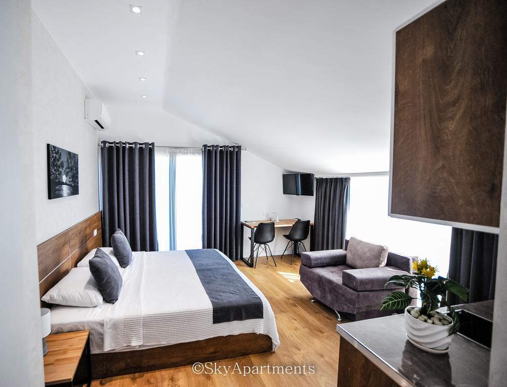 Sky Apartments Тирана Екстериор снимка