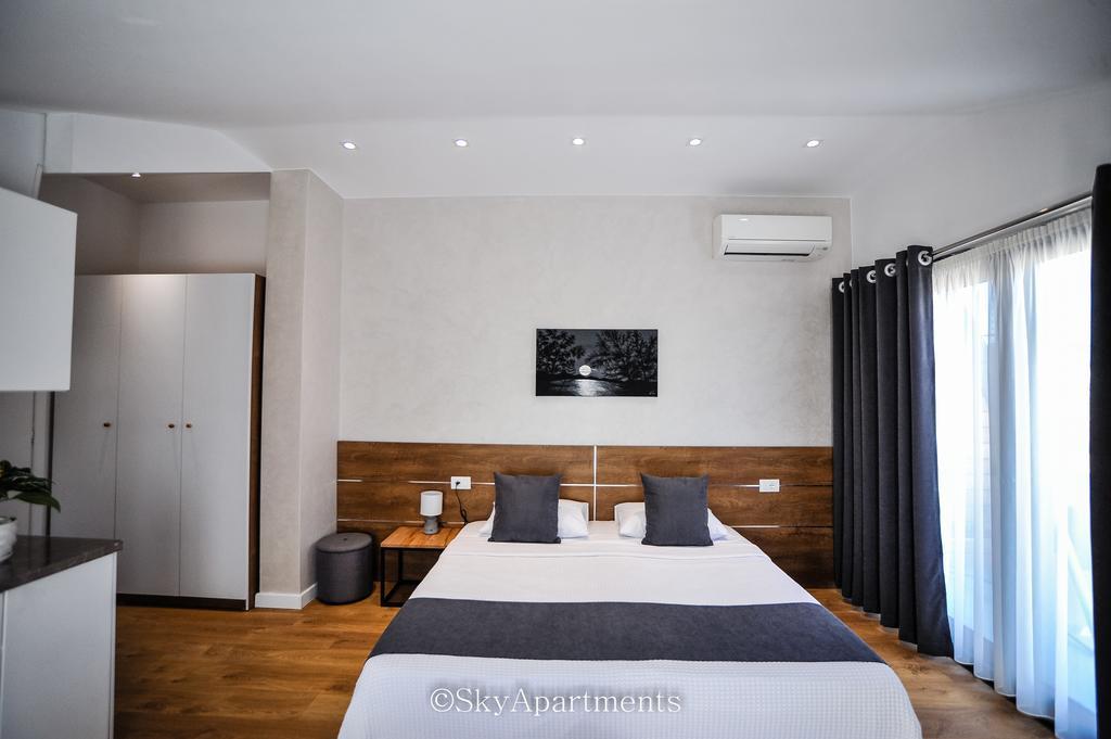 Sky Apartments Тирана Екстериор снимка