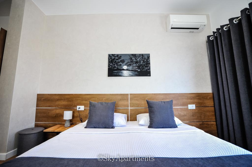 Sky Apartments Тирана Екстериор снимка