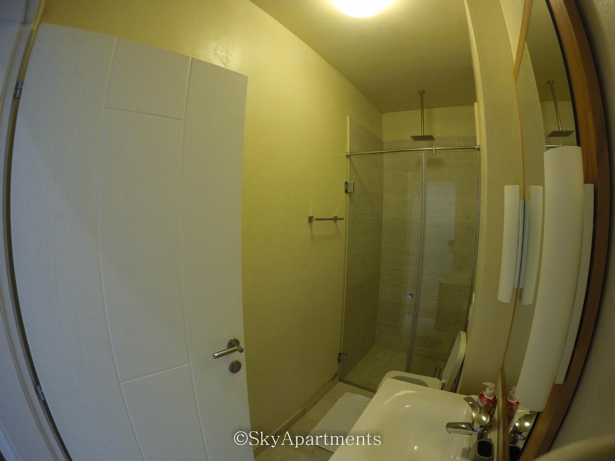 Sky Apartments Тирана Екстериор снимка