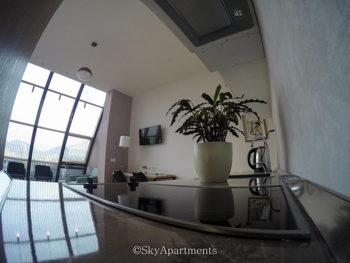 Sky Apartments Тирана Екстериор снимка